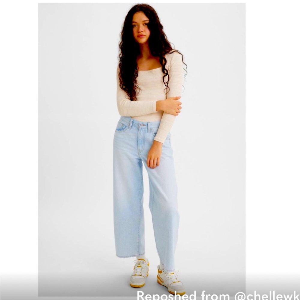 New Levi's Premium Wide Leg Cropped Jeans Light Wash